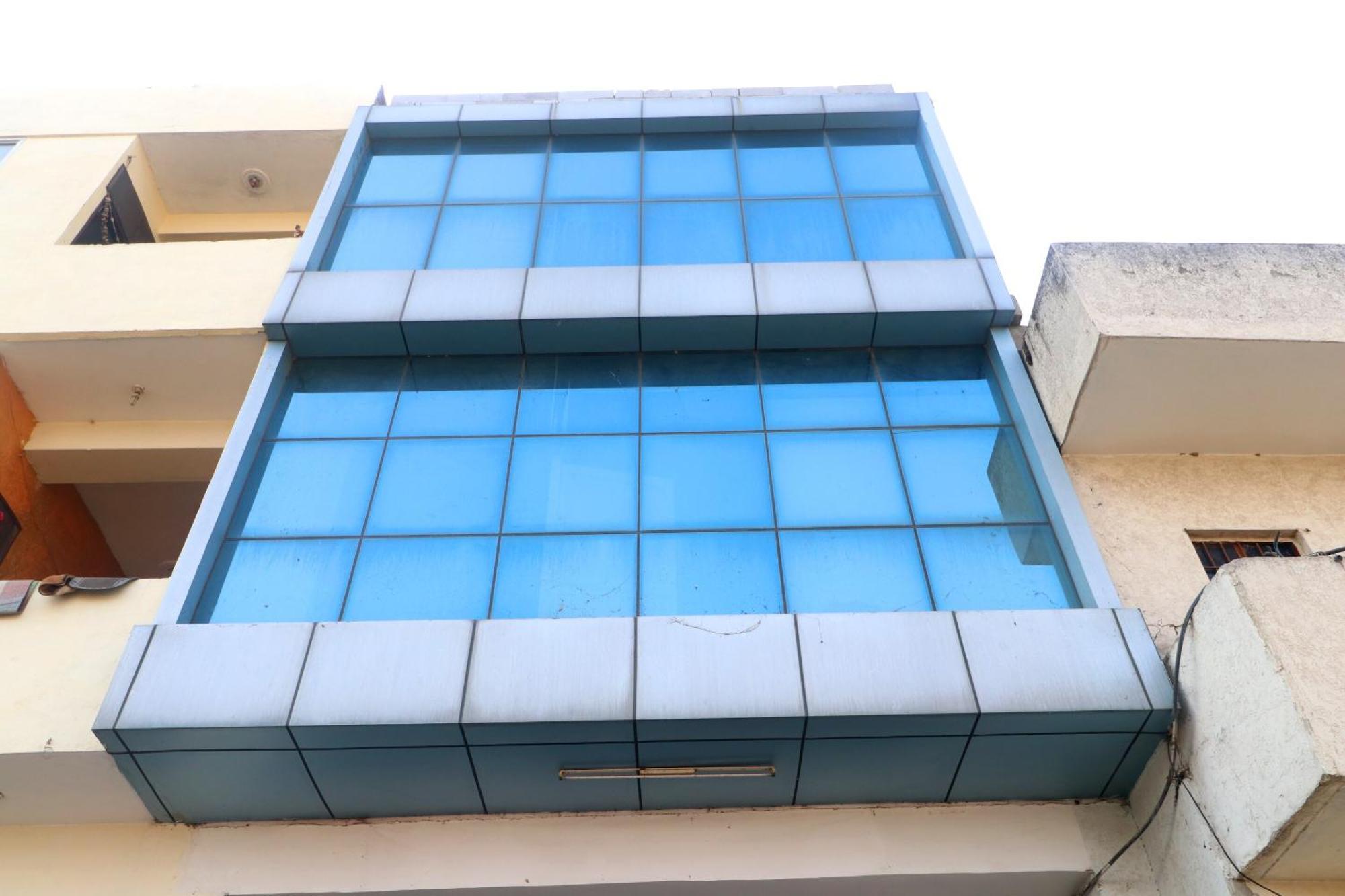 Oyo Hotel Aryan Plaza Chandigarh Exterior photo