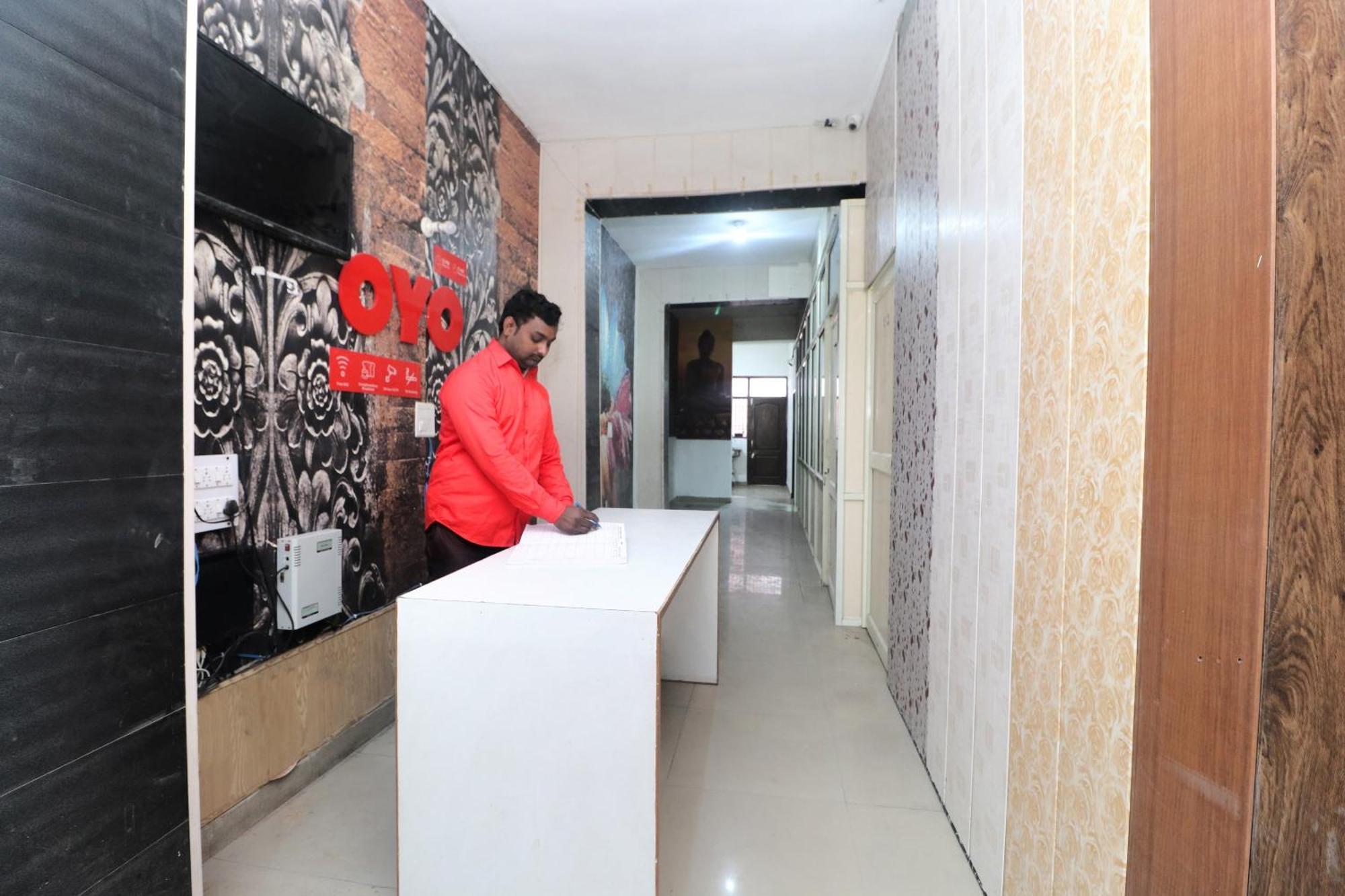 Oyo Hotel Aryan Plaza Chandigarh Exterior photo